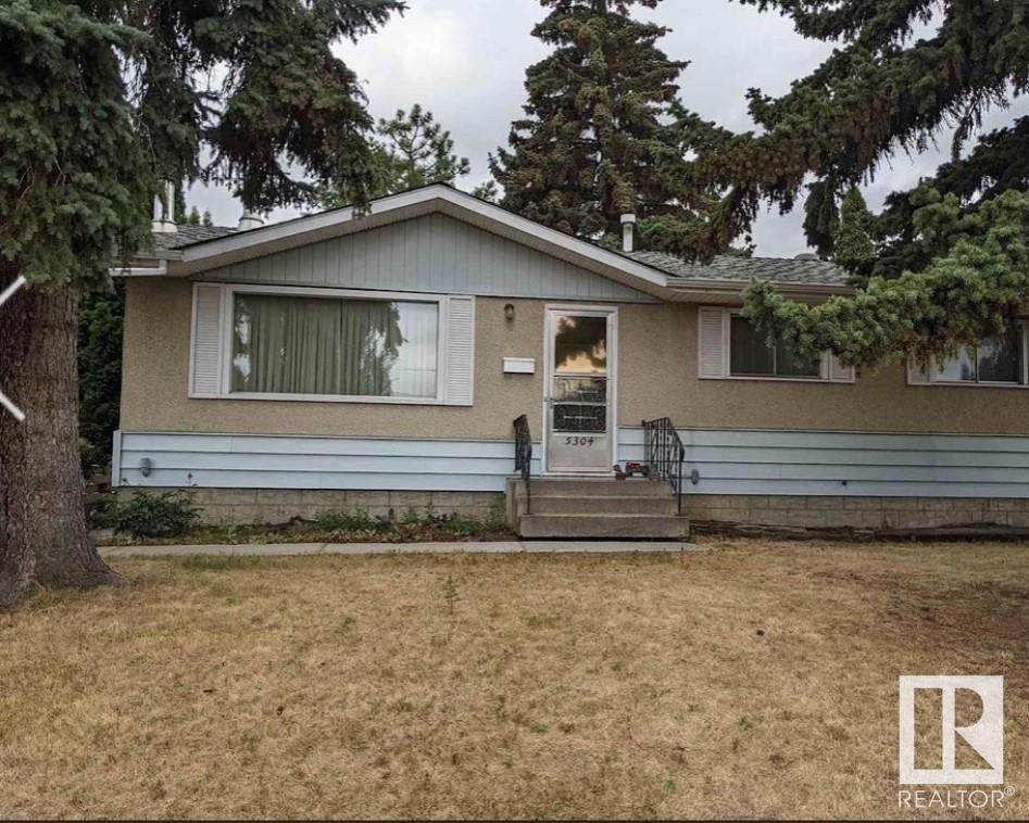 5304 104A Street - Photo 1