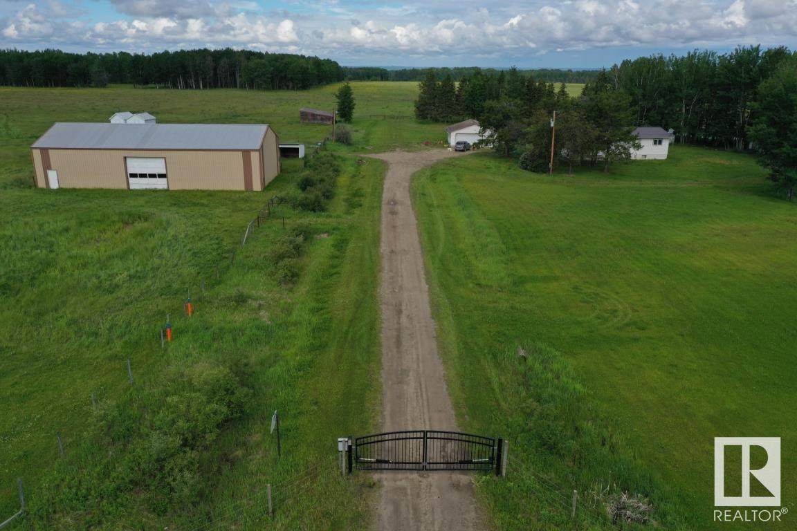49428 Rge Rd 81 House A; B - Photo 1