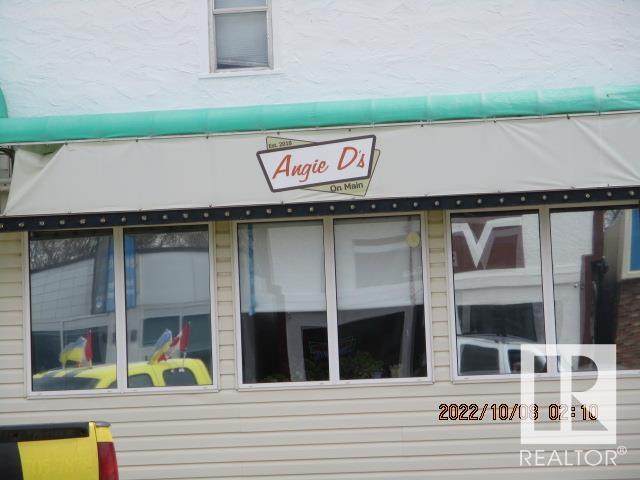 5023 51 ST - Photo 1