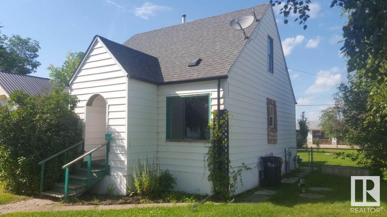 5114 50 Avenue - Photo 1