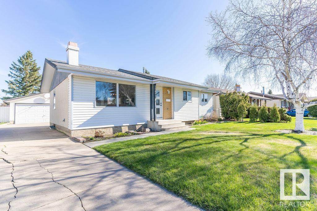 12212 152C Avenue - Photo 1
