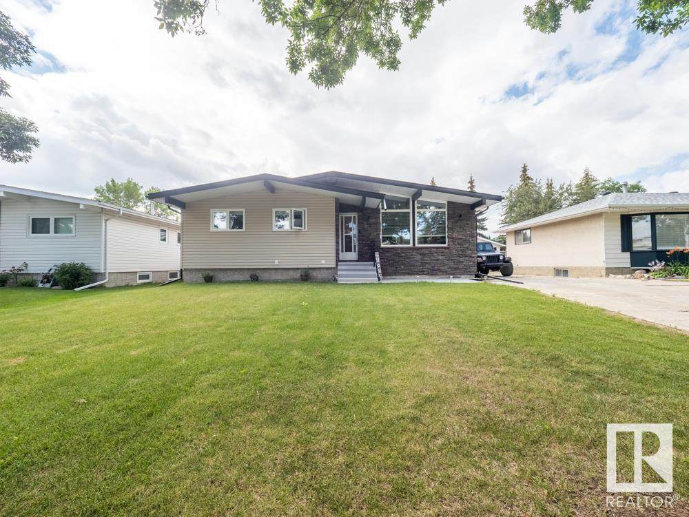56 Greenwood Way - Photo 1