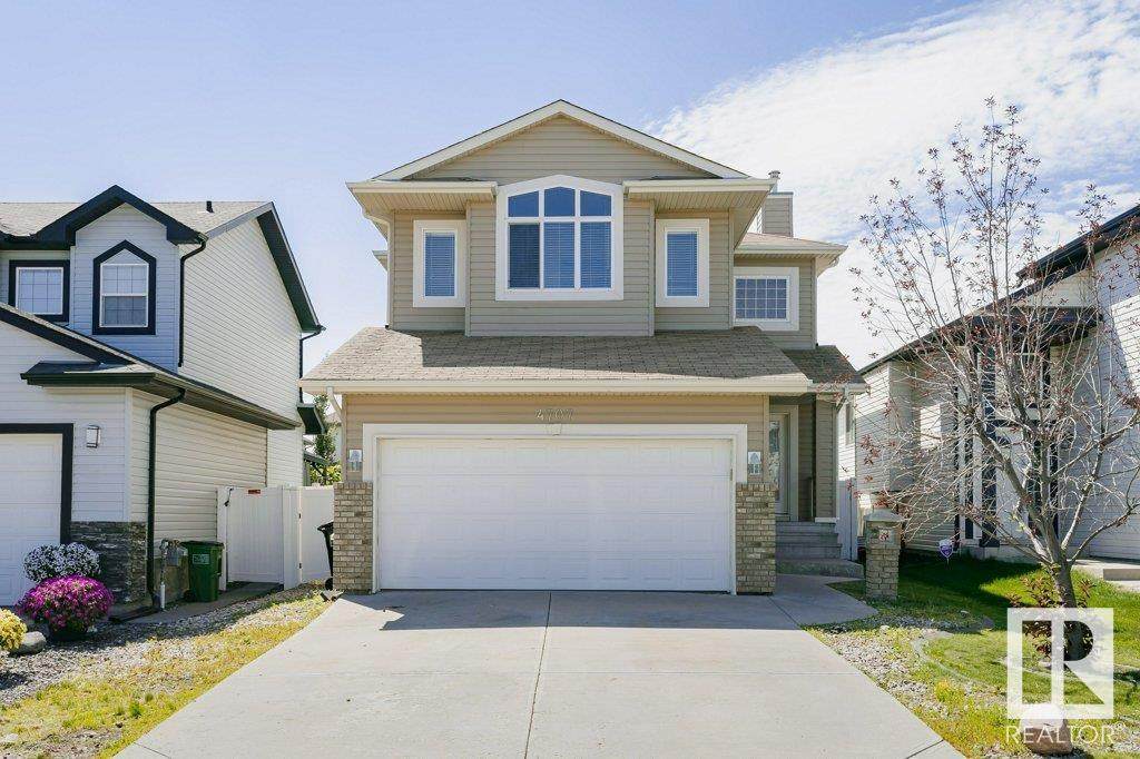 4707 164 Avenue - Photo 1