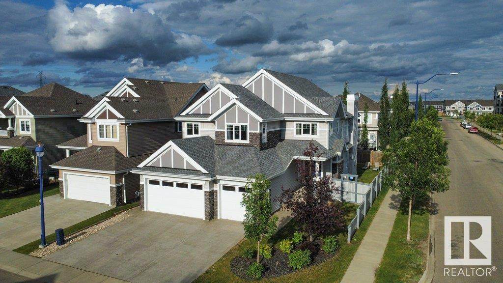 4476 Suzanna Crescent - Photo 1