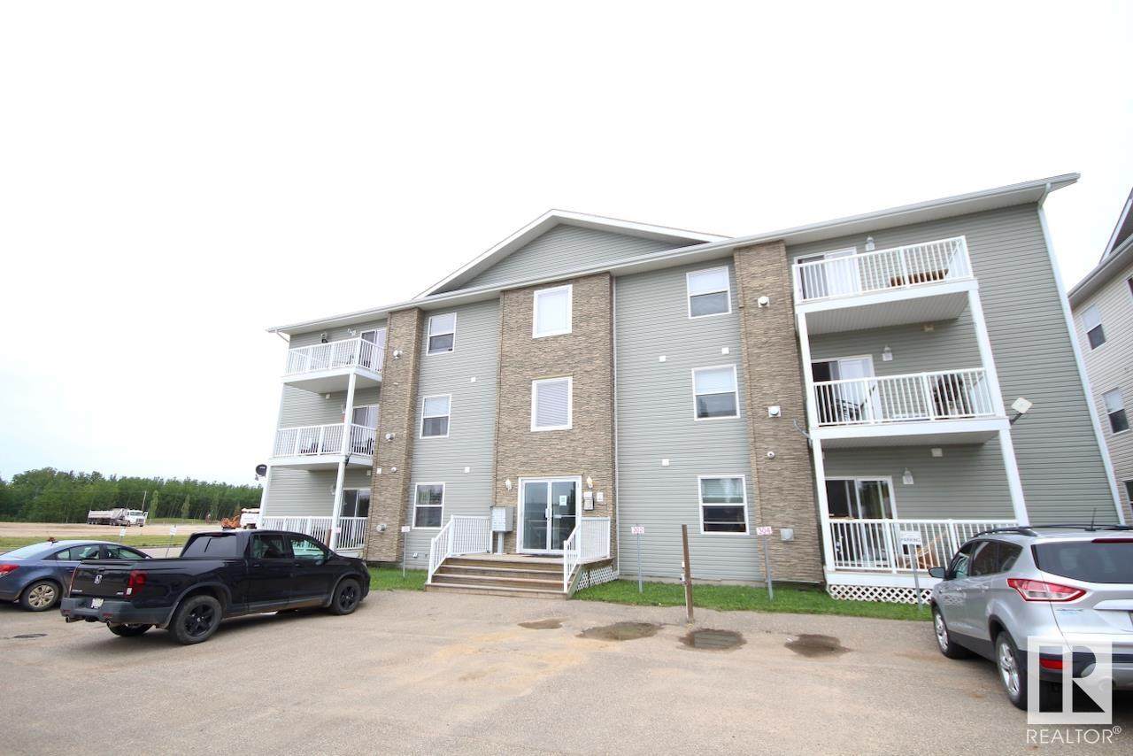 303 2814 48 Avenue - Photo 1