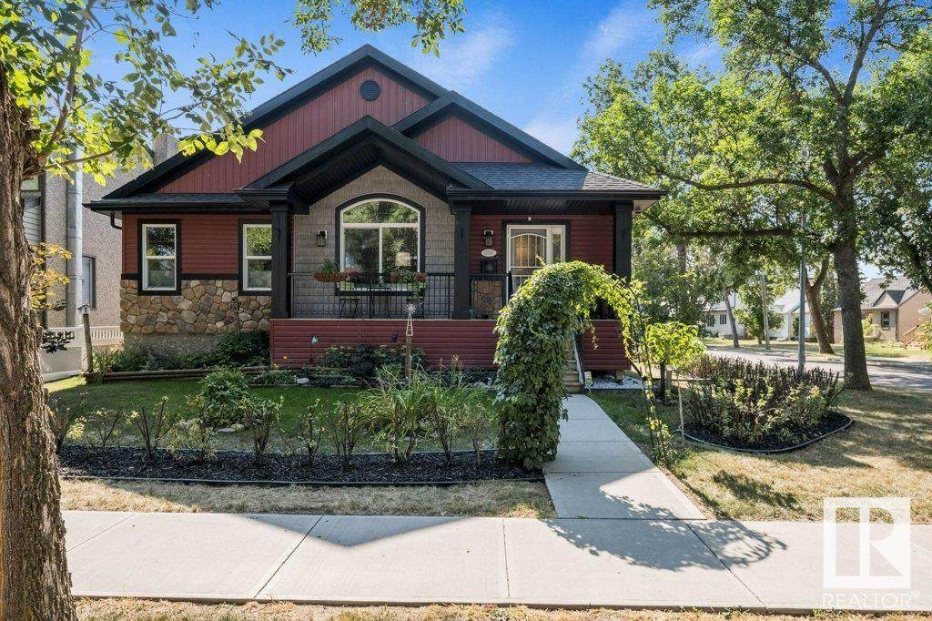 10957 70 Avenue - Photo 1