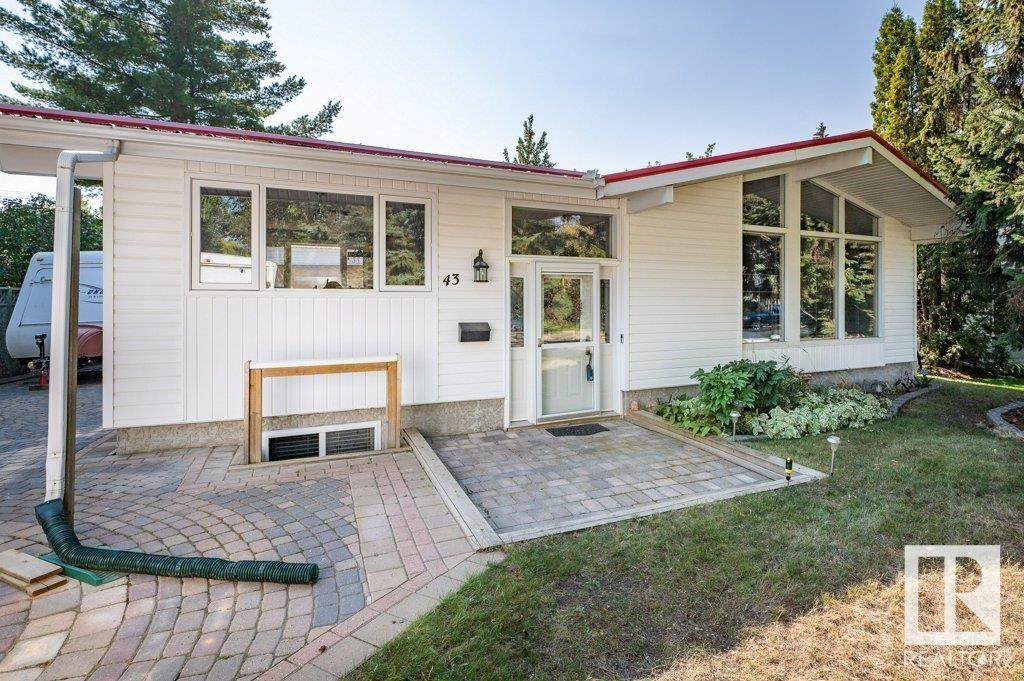 43 Geneva Cres - Photo 1