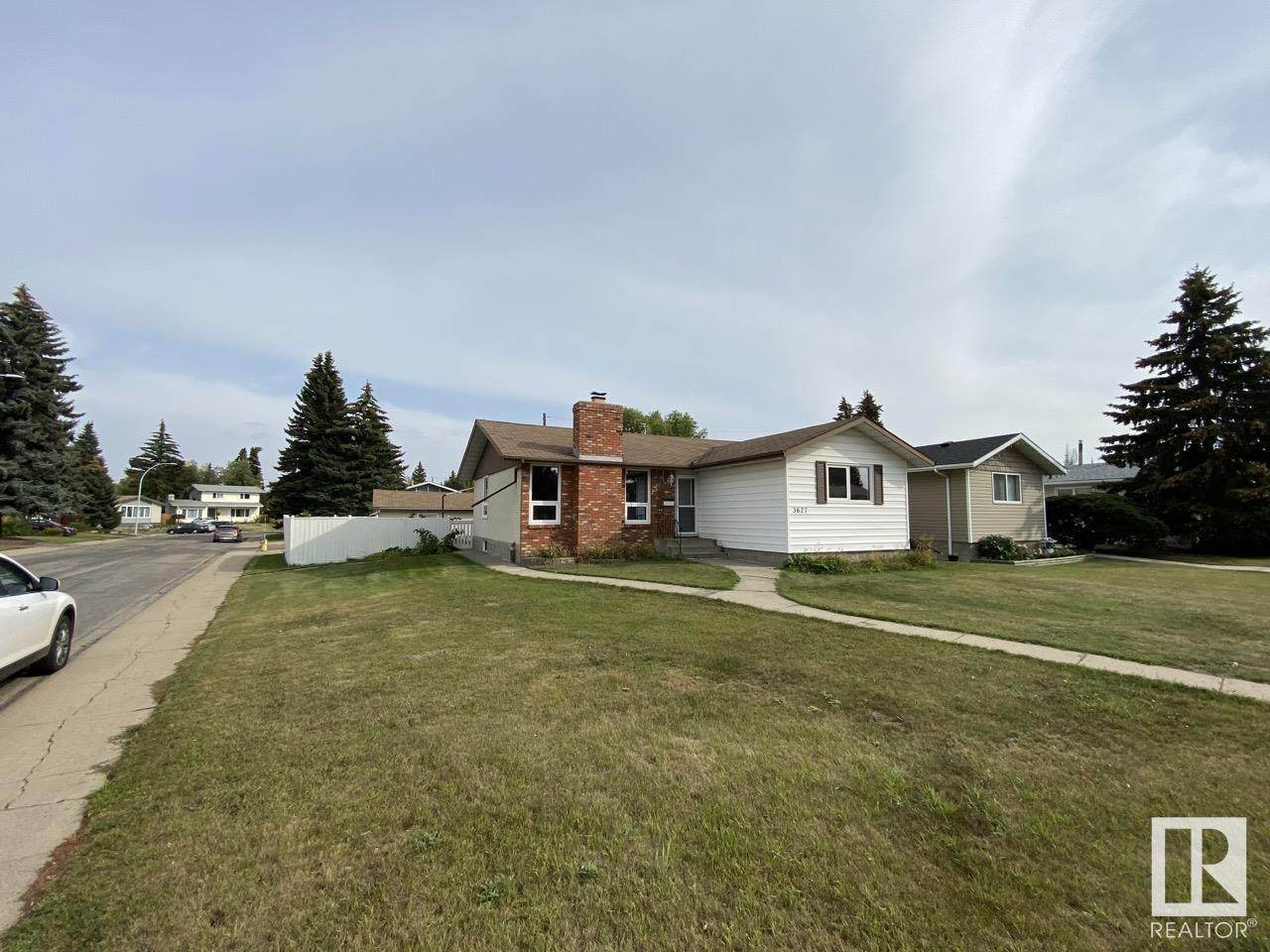 3627 111B Street - Photo 1