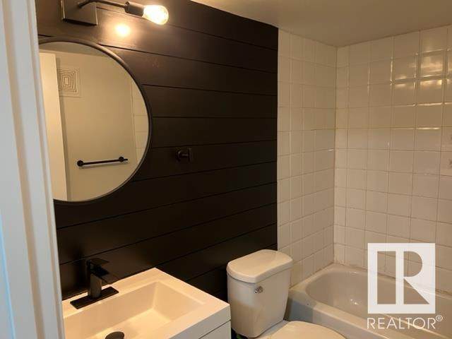201 3720 118 Avenue - Photo 1