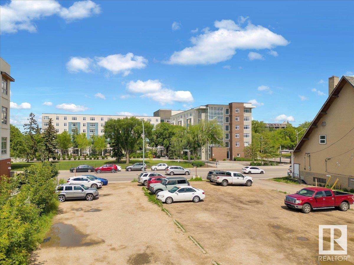 https://bt-photos.global.ssl.fastly.net/alberta/orig_boomver_1_E4446525-2.jpg