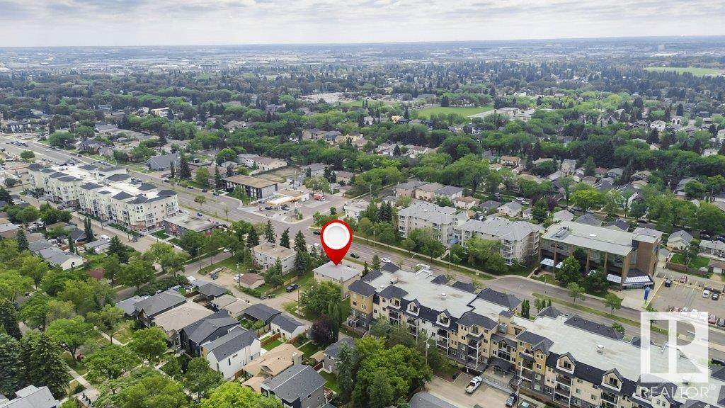 8710 82 Avenue - Photo 1