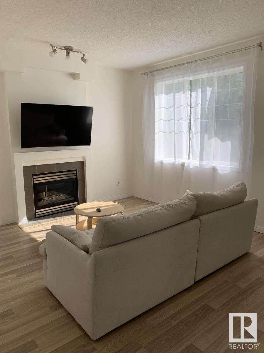 https://bt-photos.global.ssl.fastly.net/alberta/orig_boomver_1_E4447030-2.jpg