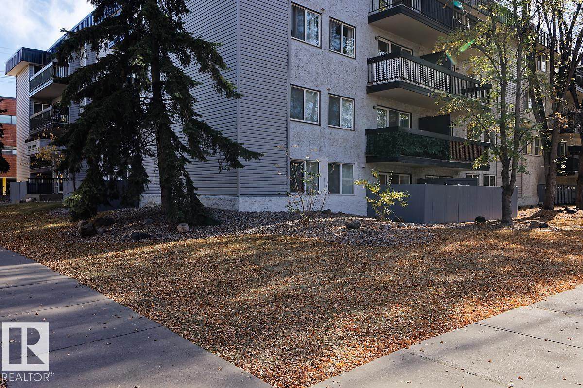 11217 103 Avenue - Photo 1