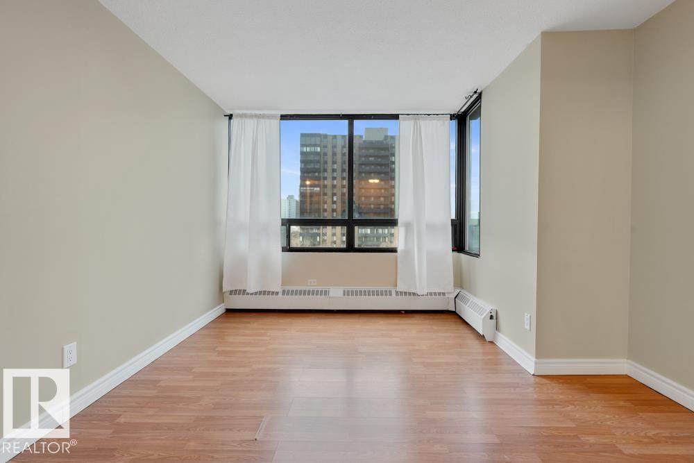 10160 114 Street - Photo 1