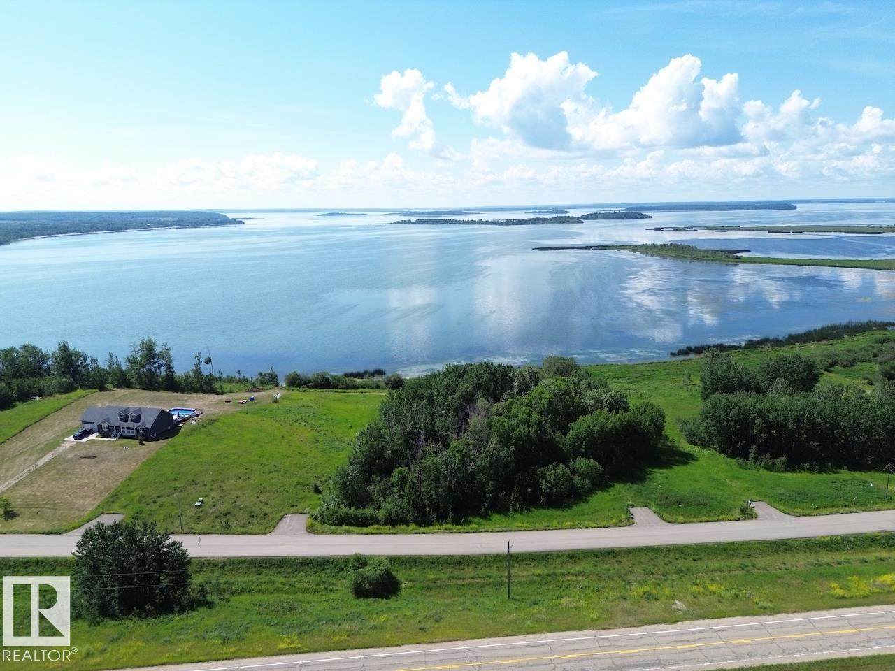 https://bt-photos.global.ssl.fastly.net/alberta/orig_boomver_1_E4468474-2.jpg