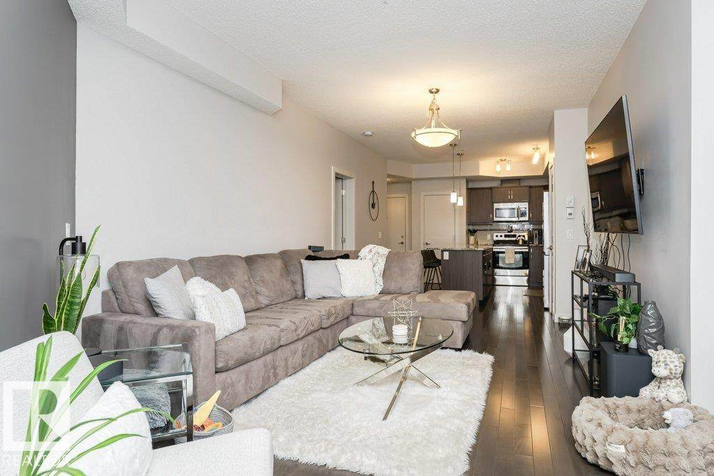 10523 123 Street - Photo 1