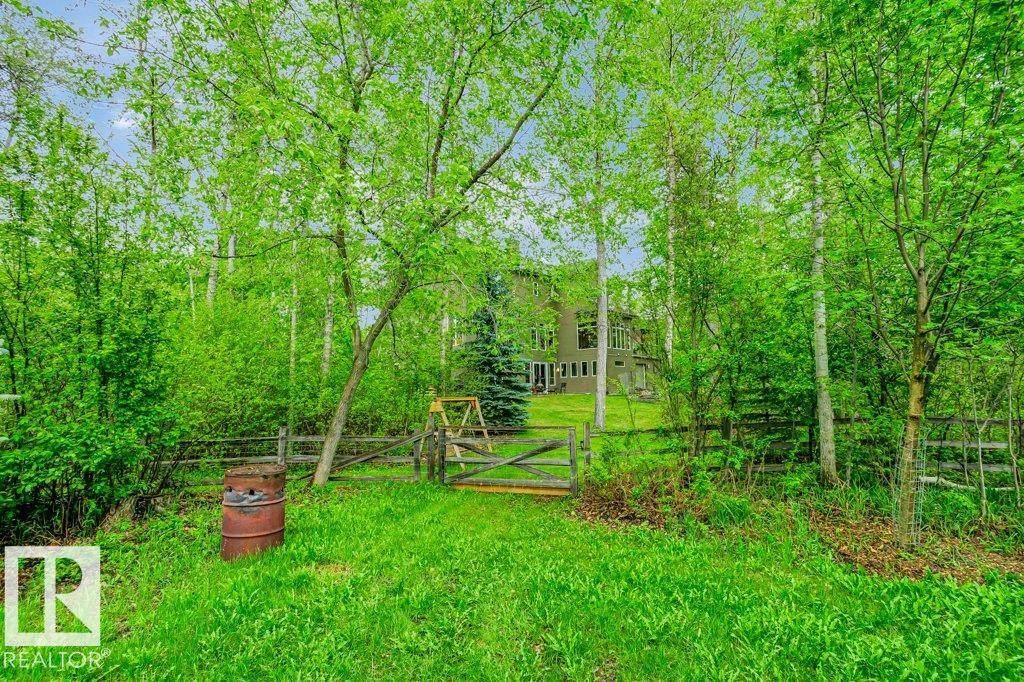 https://bt-photos.global.ssl.fastly.net/alberta/orig_boomver_1_E4478956-4.jpg