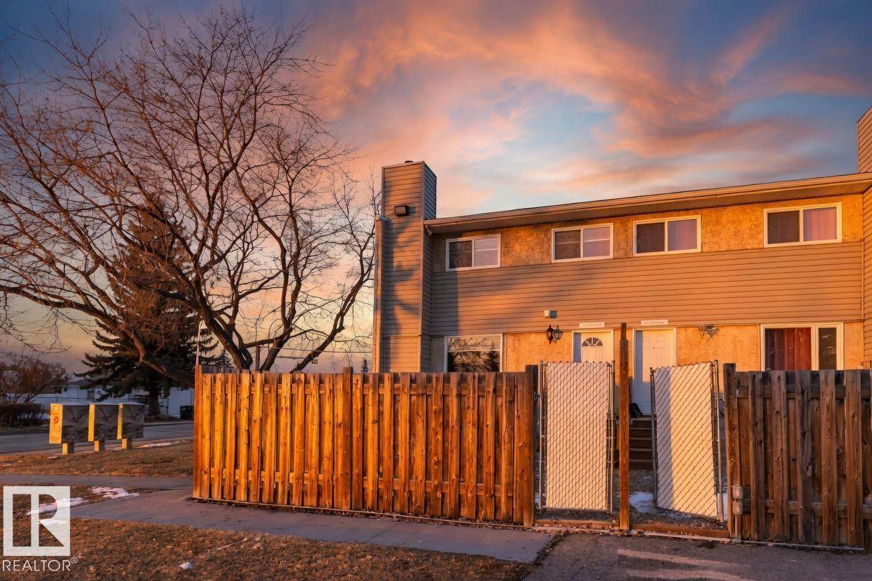 8620 38A Avenue - Photo 1