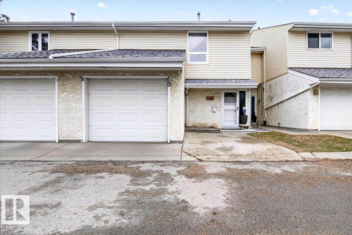 256 Callingwood Place - Photo 1
