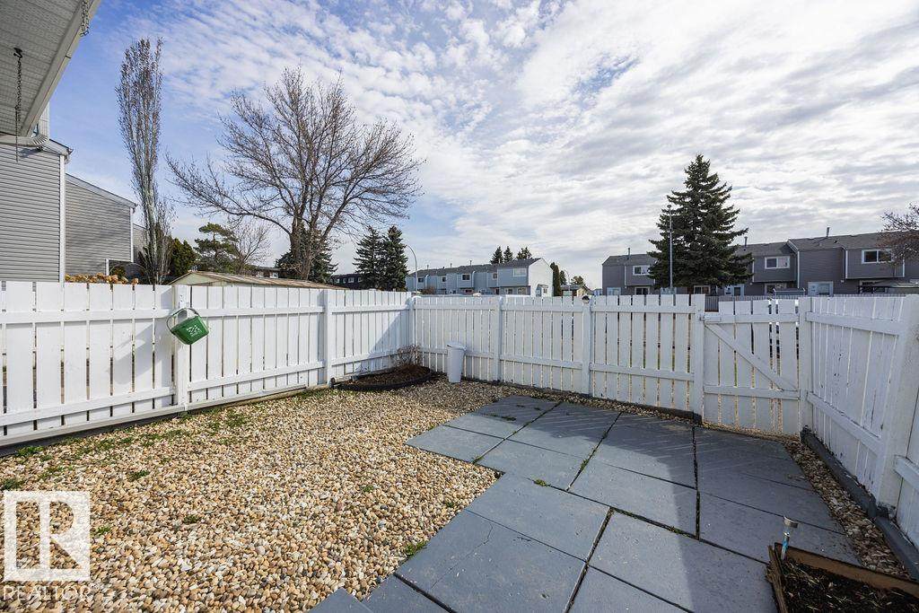 https://bt-photos.global.ssl.fastly.net/alberta/orig_boomver_1_E4485454-2.jpg
