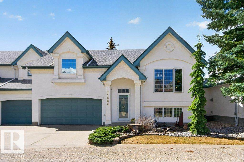 11686 15 Avenue - Photo 1