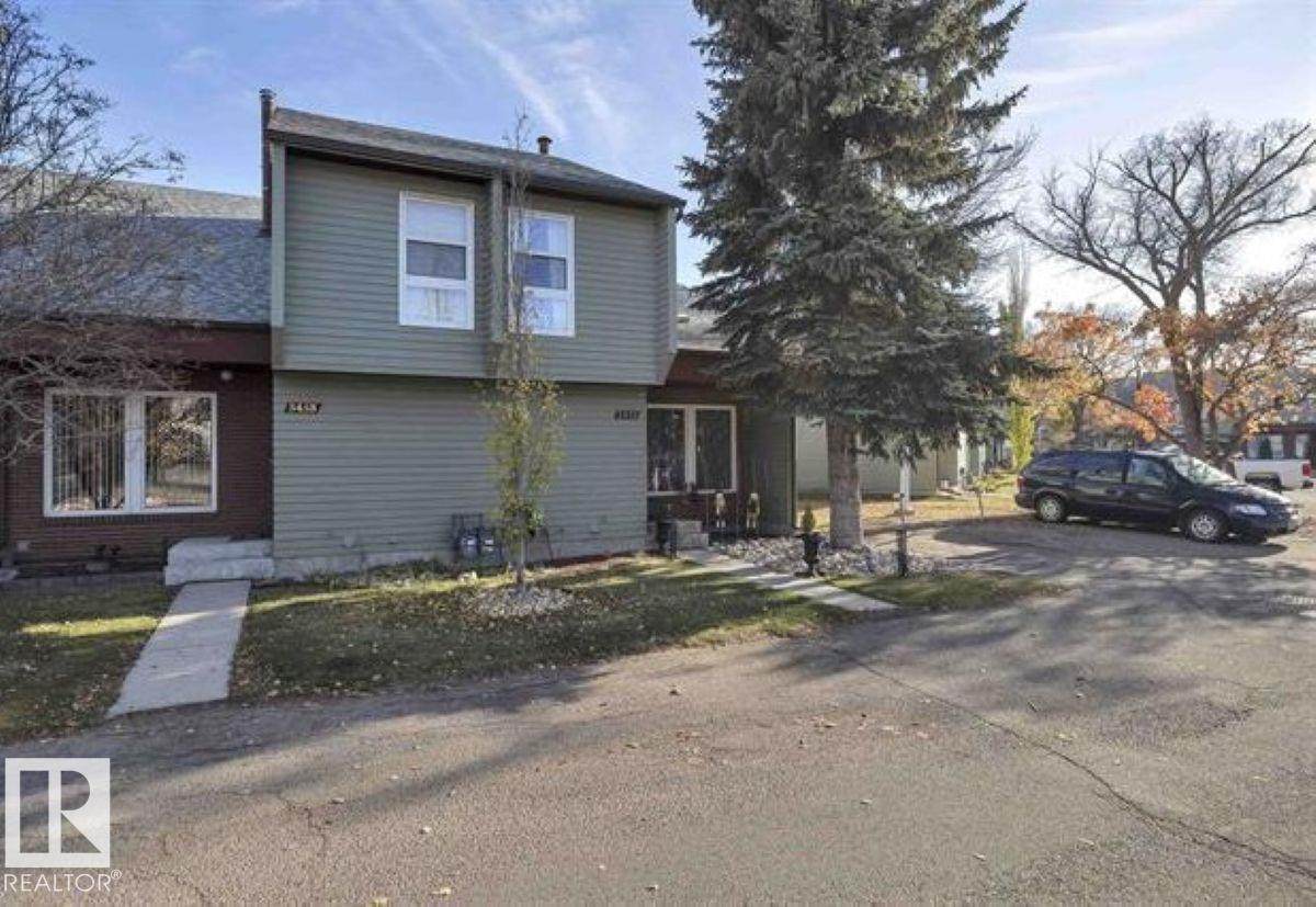 5451 Hill View Crescent - Photo 1
