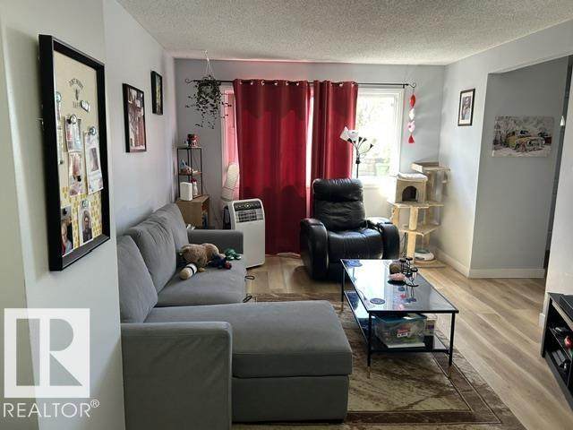 https://bt-photos.global.ssl.fastly.net/alberta/orig_boomver_1_E4489883-2.jpg