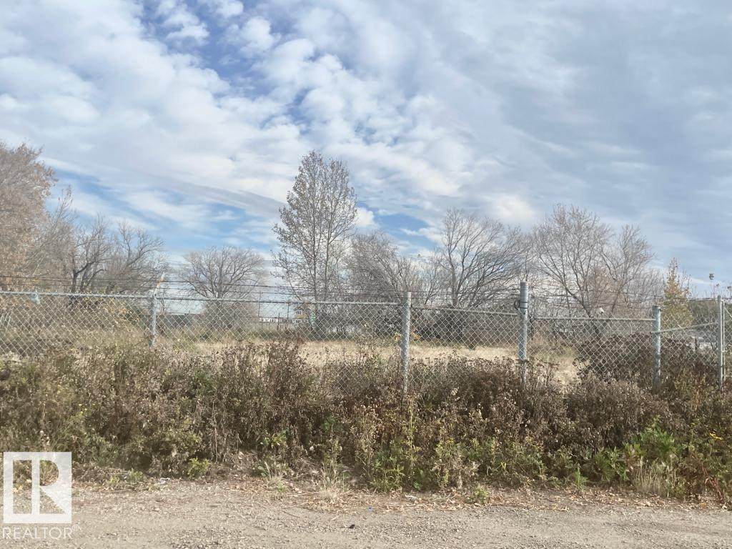 https://bt-photos.global.ssl.fastly.net/alberta/orig_boomver_1_E4494253-2.jpg