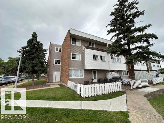 2908 116A Avenue - Photo 1