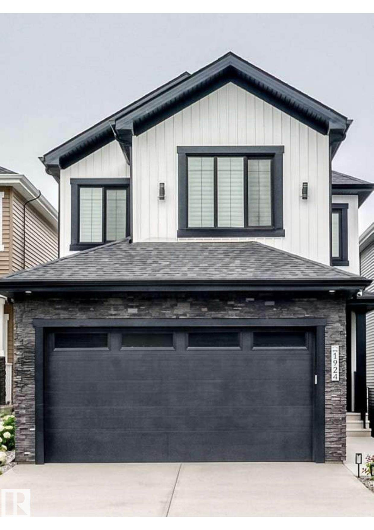 1924 164 Street - Photo 1