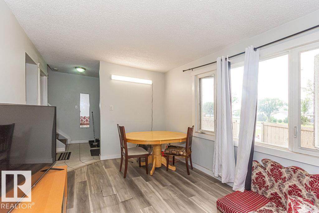 14205 82 Street - Photo 1