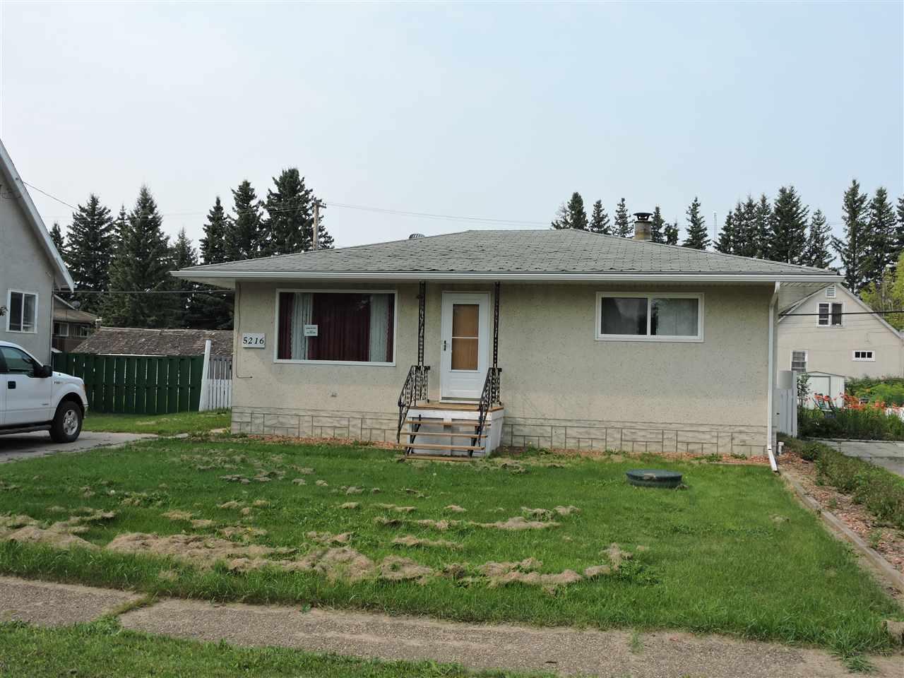 5216 50 Street - Photo 1