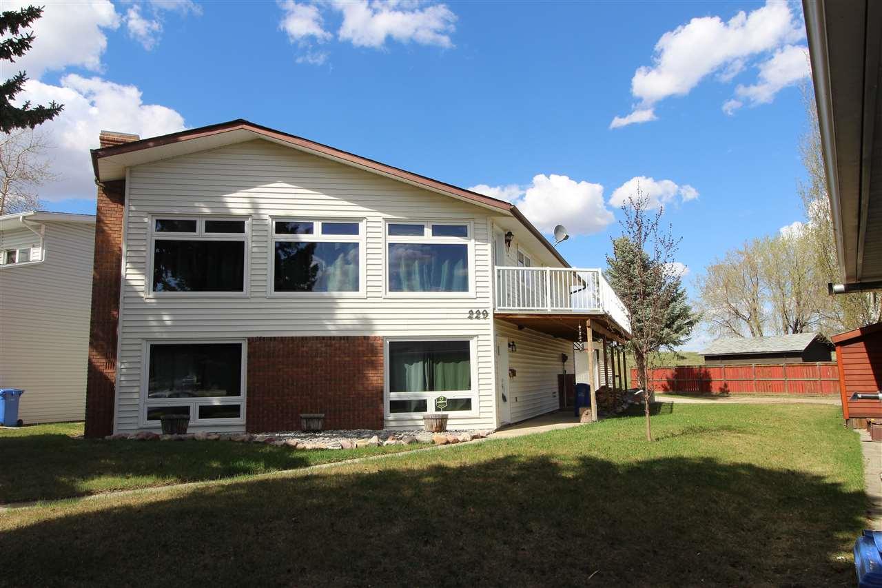 229 Pine Crescent - Photo 1