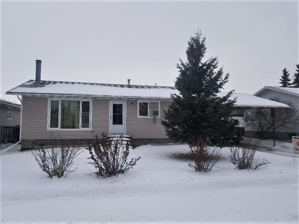 4907 55 Avenue - Photo 1