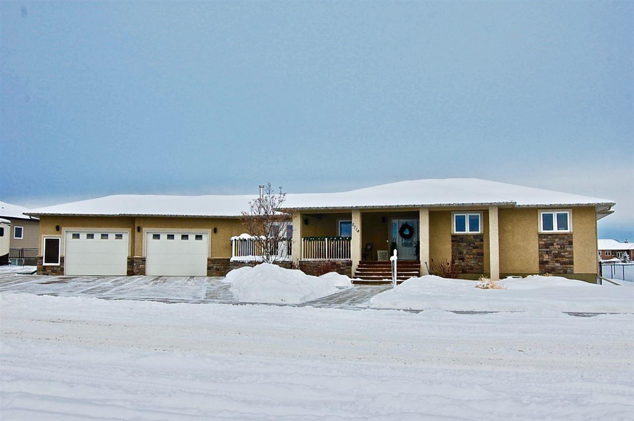 5714 43 Avenue - Photo 1