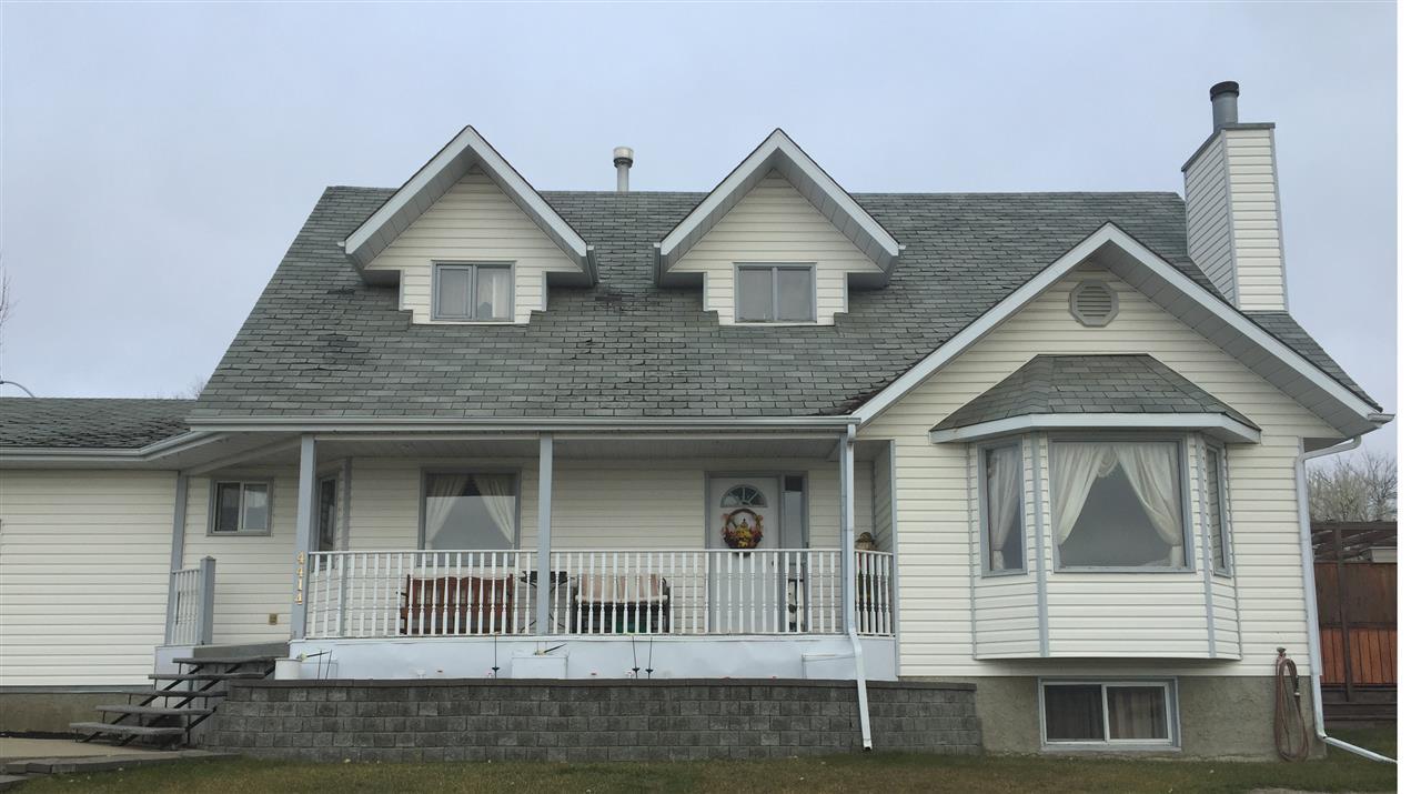 4414 48 Avenue - Photo 1