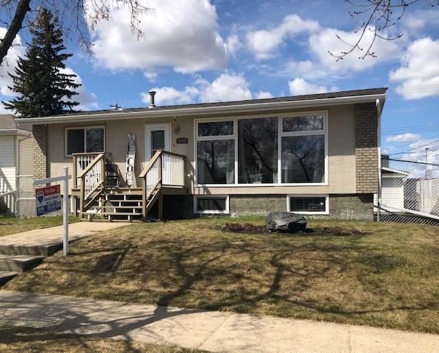 5244 49 Street - Photo 1