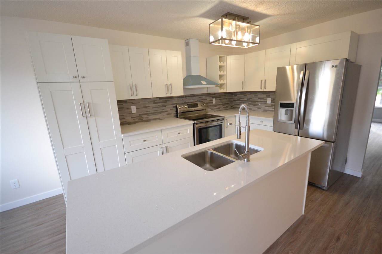 4624 13 Avenue - Photo 1