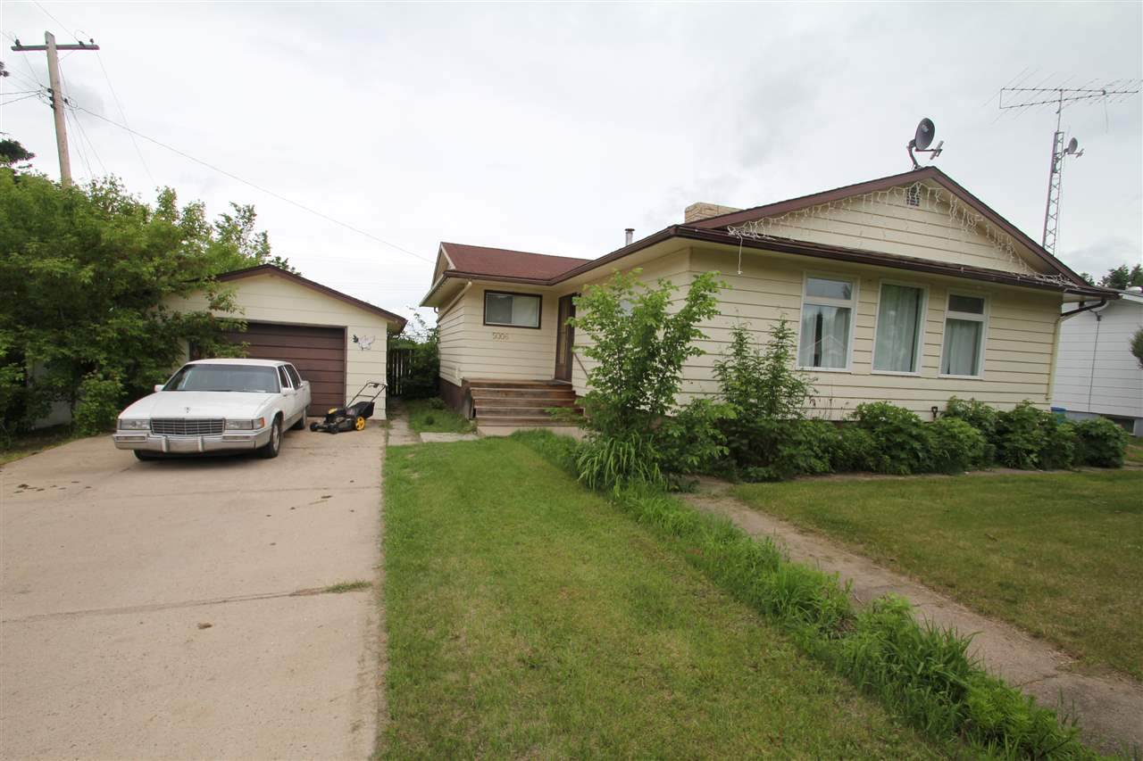 5006 51 Street - Photo 1