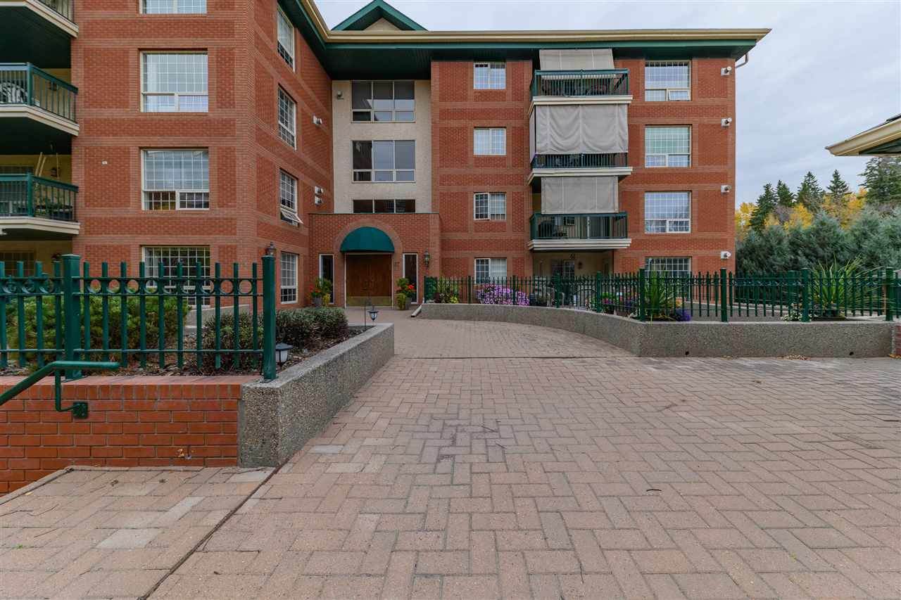 103 37 Sir Winston Churchill Avenue - Photo 1