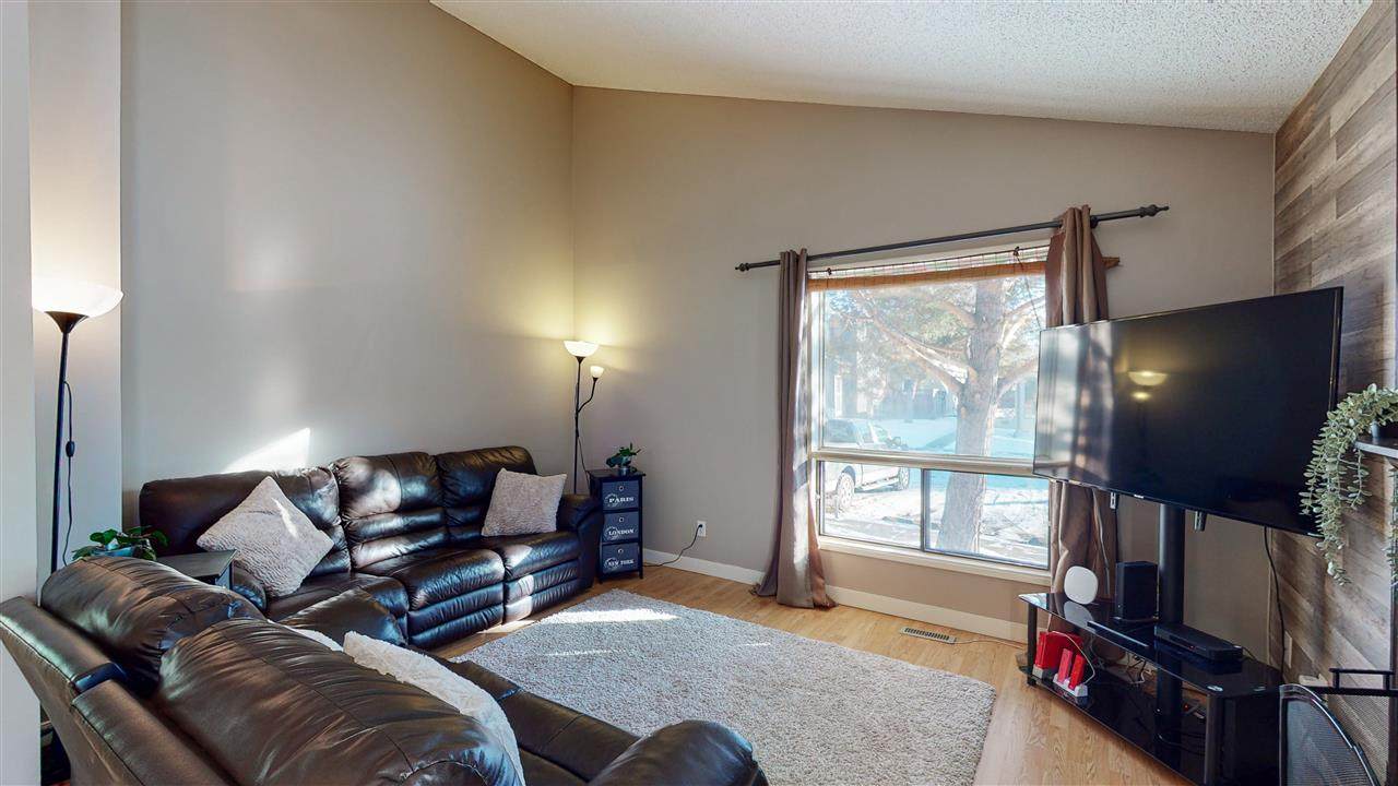 37 Foxborough Gardens - Photo 1