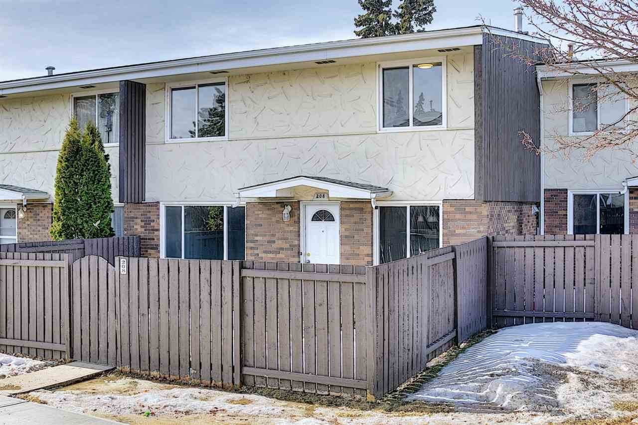 208 Roseland Village - Photo 1