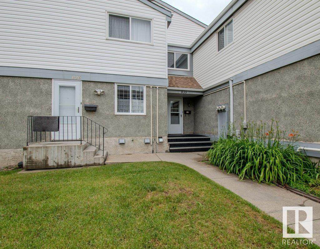 835 Erin Place - Photo 1