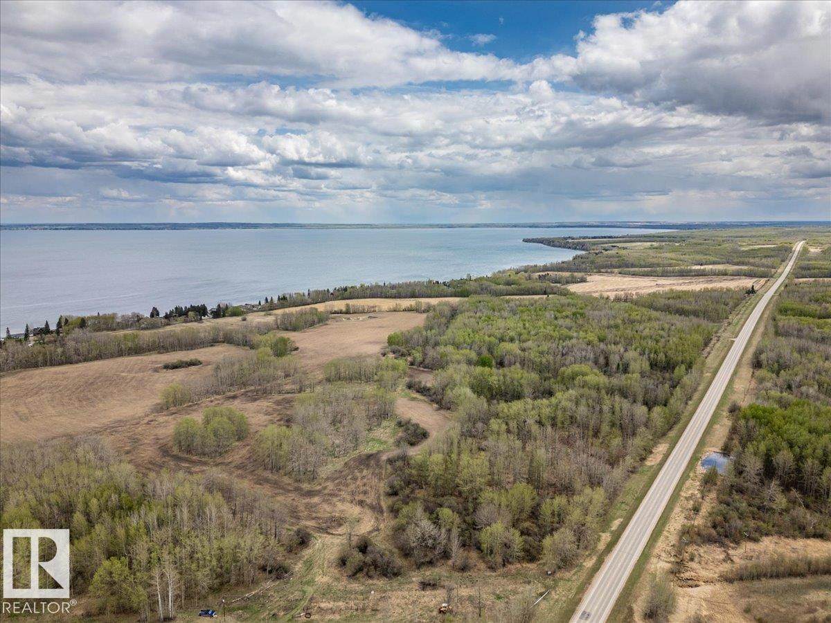 https://bt-photos.global.ssl.fastly.net/alberta/orig_boomver_2_E4475305-2.jpg