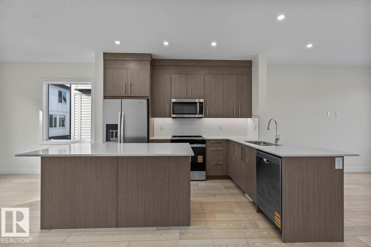 https://bt-photos.global.ssl.fastly.net/alberta/orig_boomver_2_E4481949-2.jpg