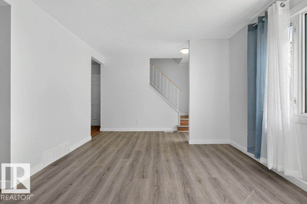 https://bt-photos.global.ssl.fastly.net/alberta/orig_boomver_2_E4486396-2.jpg