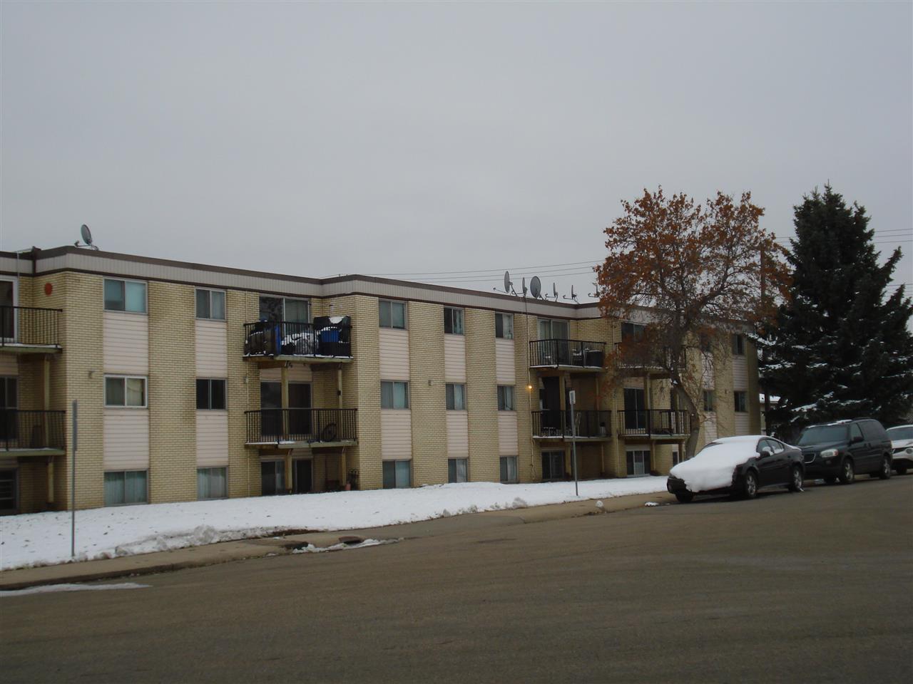 27c 5715 133 Avenue - Photo 1