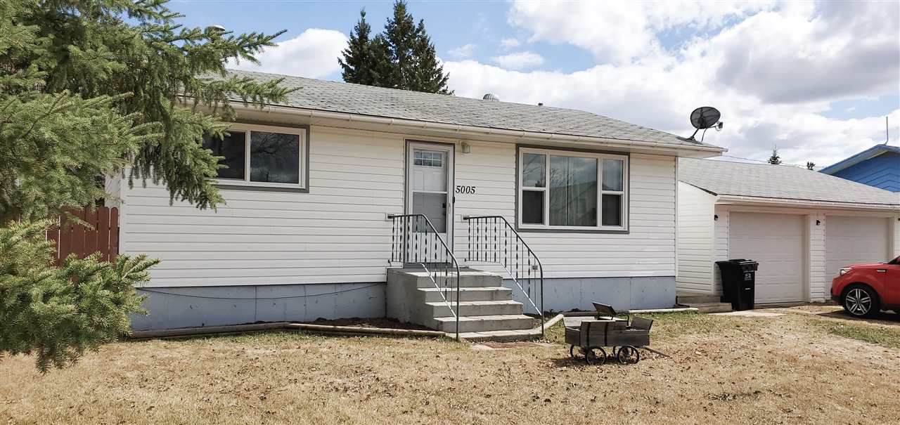 5005 48 Street - Photo 1