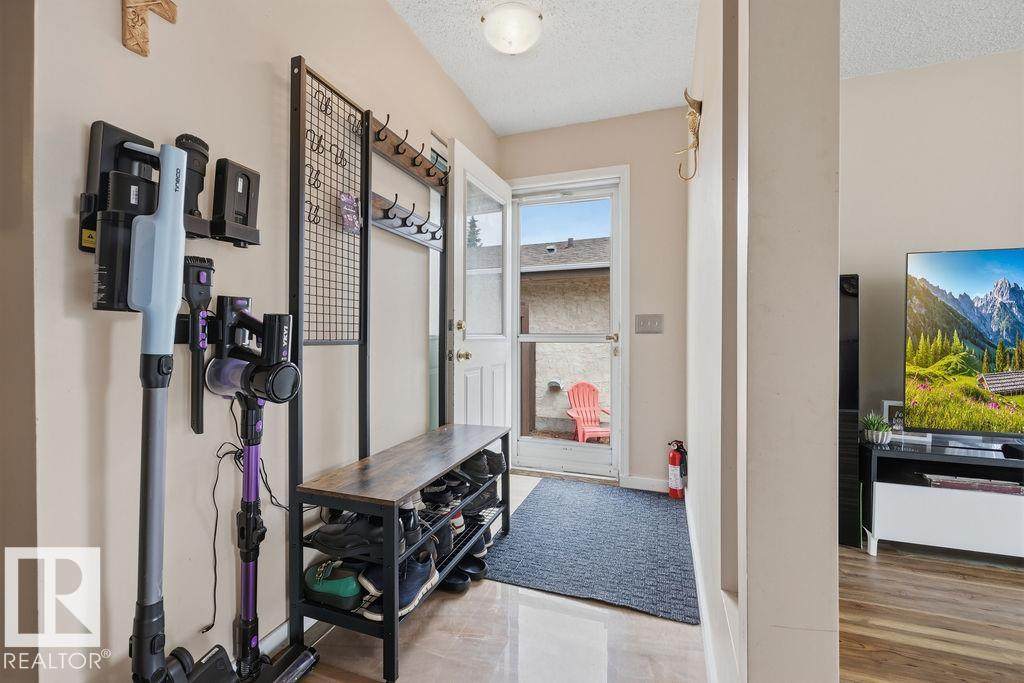 https://bt-photos.global.ssl.fastly.net/alberta/1280_boomver_2_E4485833-2.jpg