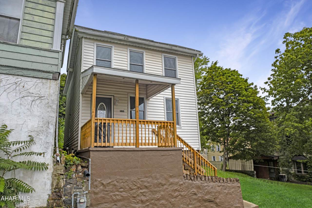 1410 17th Avenue - Photo 1